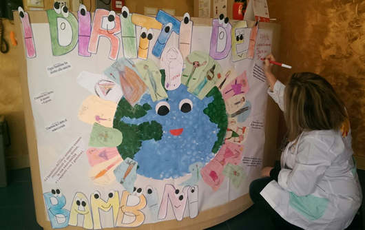 Cartellone "Giornata Internazionale dei Diritti dell'Infanzia" realizzato dai bimbi della scuola Leader Baby